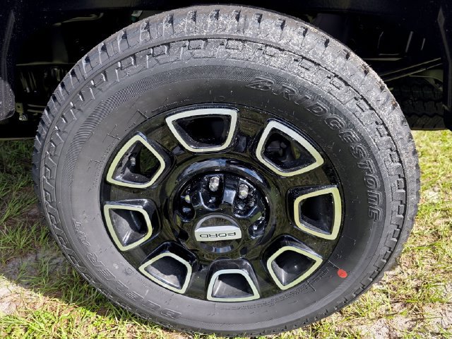 New 2027 Ford F250 Platinum w/ FX4 Off-Road Package AWD/4WD image 33