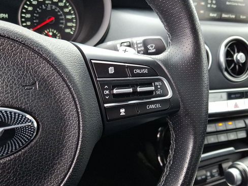 Used 2018 Kia Stinger GT1 image 24