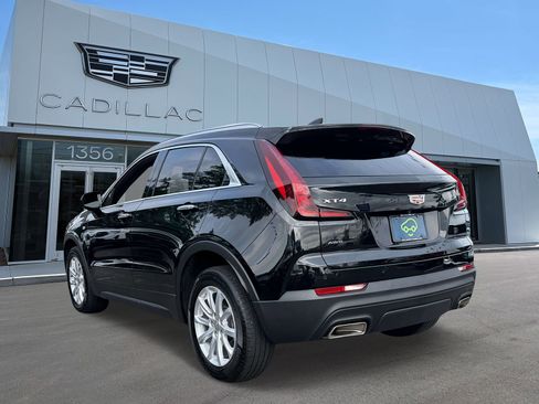 Certified 2023 Cadillac XT4 Luxury w/ Cold Weather Package AWD/4WD image 4