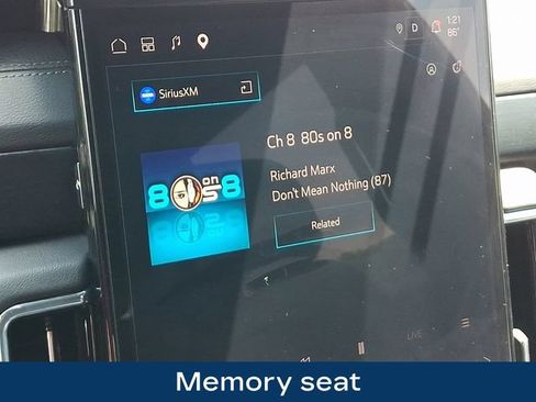 Used 2025 GMC Yukon XL Denali AWD/4WD image 12