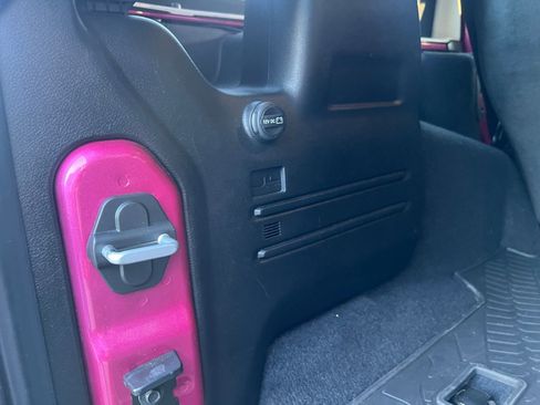 Used 2021 Jeep Wrangler Unlimited Rubicon w/ Xtreme Recon 35" Tire Package image 20