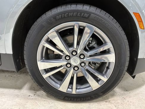 Used 2024 Cadillac XT5 Premium Luxury w/ Technology Package AWD/4WD image 12