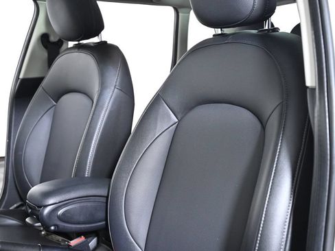 Used 2019 MINI Cooper 4-Door Hardtop FWD image 22