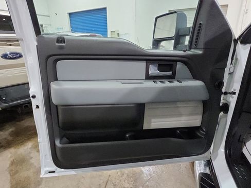 Used 2014 Ford F150 XLT w/ Equipment Group 302A Luxury AWD/4WD image 25