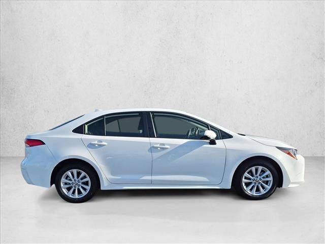 Certified 2026 Toyota Corolla LE w/ LE Premium Package FWD image 4
