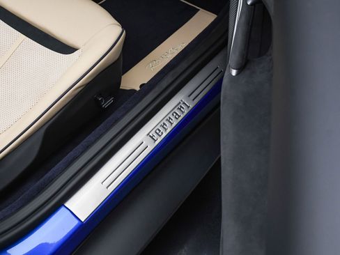 Used 2025 Ferrari Roma Spider image 52