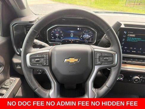 Used 2023 Chevrolet Silverado 1500 LT AWD/4WD image 18