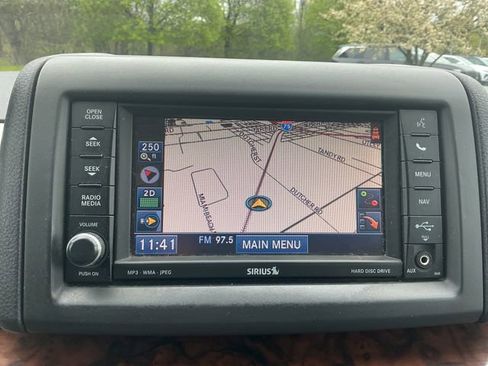 Used 2014 Volkswagen Routan SEL Premium FWD image 20