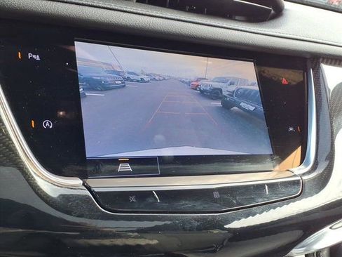 Used 2021 Cadillac XT6 Sport image 11