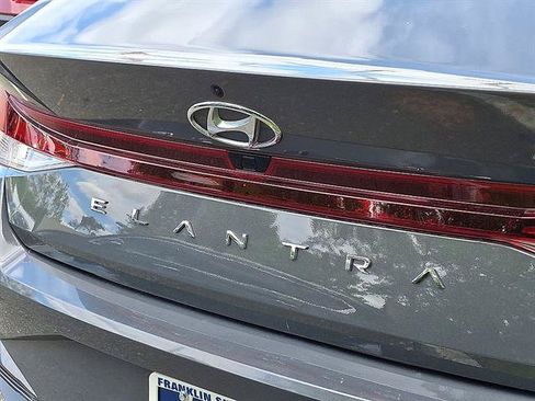 Certified 2023 Hyundai Elantra SEL w/ Convenience Package FWD image 16