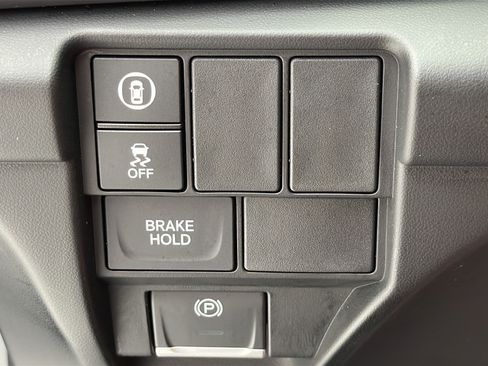 Used 2025 Acura RDX SH-AWD image 25
