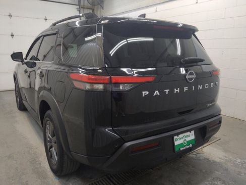 Used 2022 Nissan Pathfinder SV AWD/4WD image 5