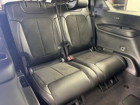 New 2025 Jeep Grand Cherokee L Altitude image 30