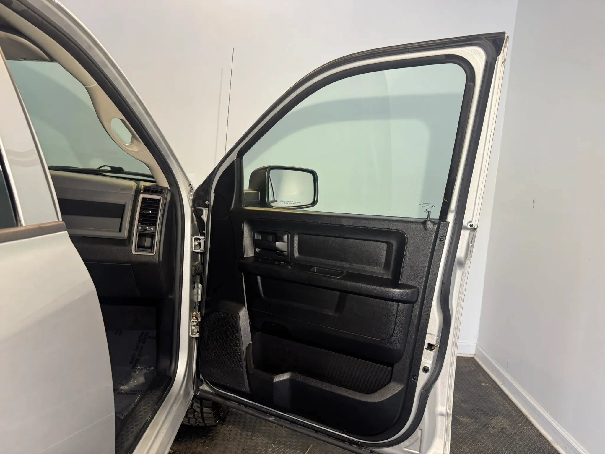 Used 2014 RAM 1500 Express AWD/4WD image 21