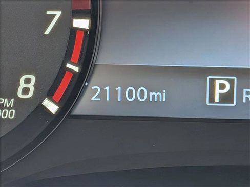Used 2025 Nissan Frontier PRO-4X w/ Pro Convenience Package AWD/4WD image 13