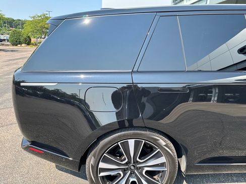 Used 2023 Land Rover Range Rover SE AWD/4WD image 14