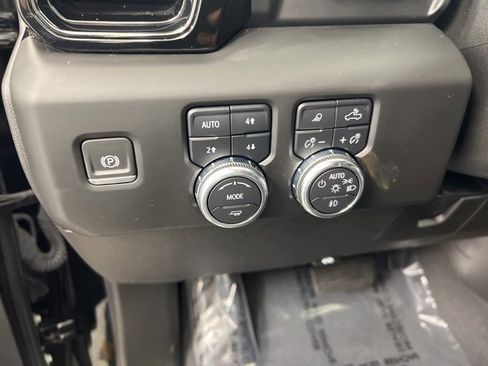 Used 2024 GMC Sierra 3500 AT4 w/ AT4 Premium Plus Package image 14