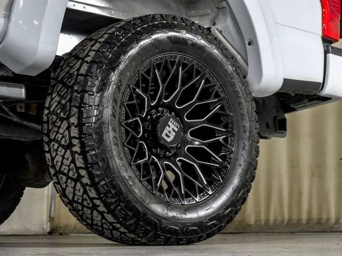 Used 2022 Ford F250 XLT w/ XLT Value Package image 54