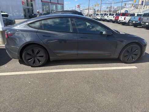 Used 2025 Tesla Model 3 Long Range image 3