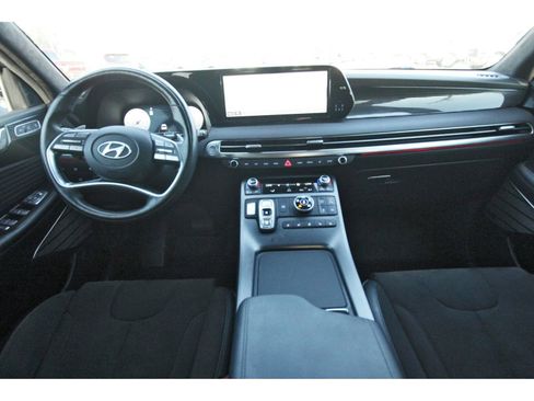 Used 2024 Hyundai Palisade Calligraphy image 10