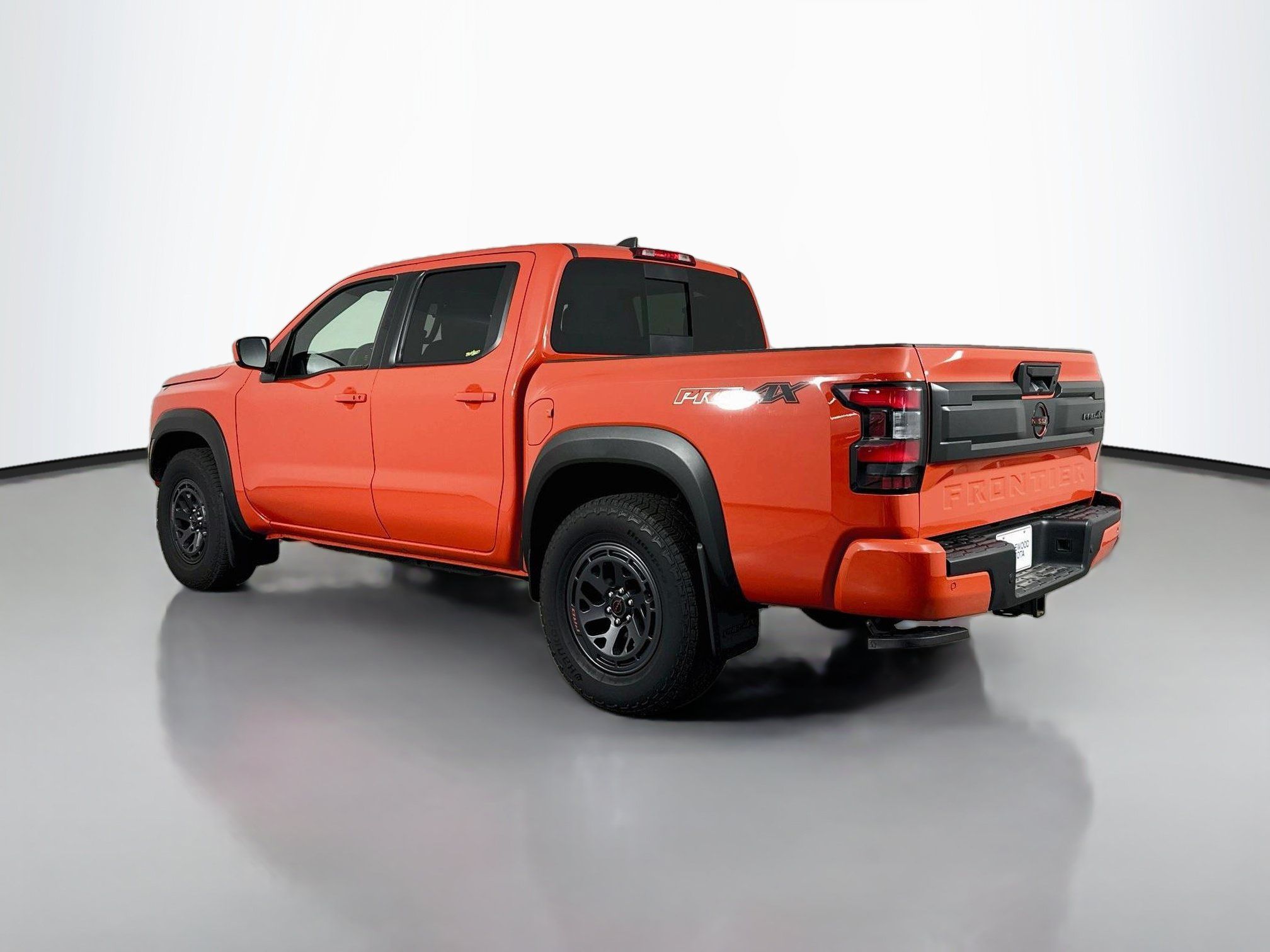 Used 2025 Nissan Frontier PRO-4X w/ Interior Protection Package AWD/4WD image 5