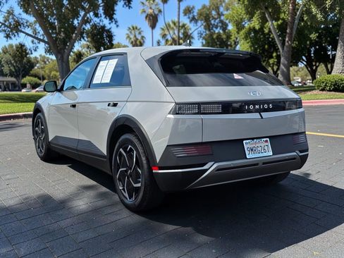 Certified 2024 Hyundai Ioniq 5 SEL image 7
