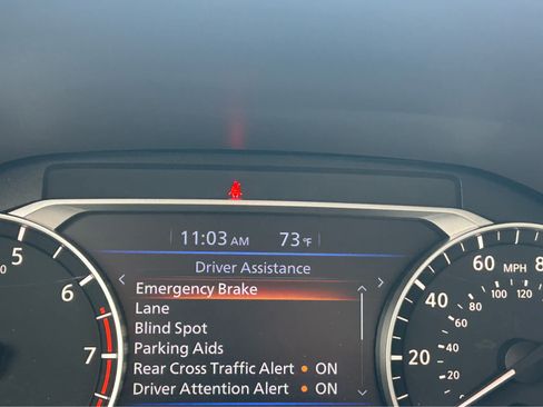 Used 2024 Nissan Altima 2.5 SV FWD image 29