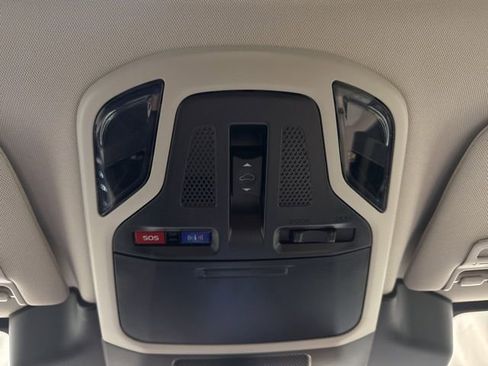 Certified 2025 Subaru Outback Limited image 22