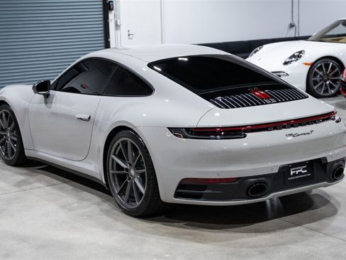 Used 2024 Porsche 911 Carrera T RWD image 4