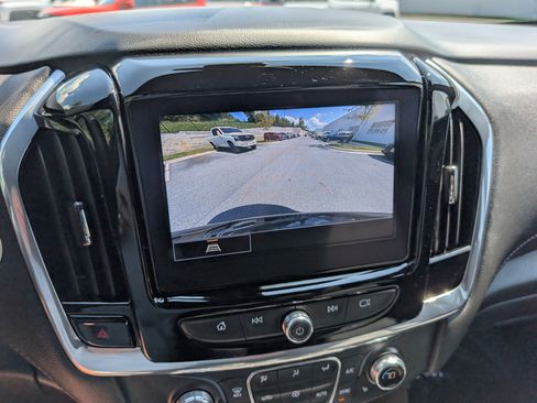 Used 2022 Chevrolet Traverse LT AWD/4WD image 29