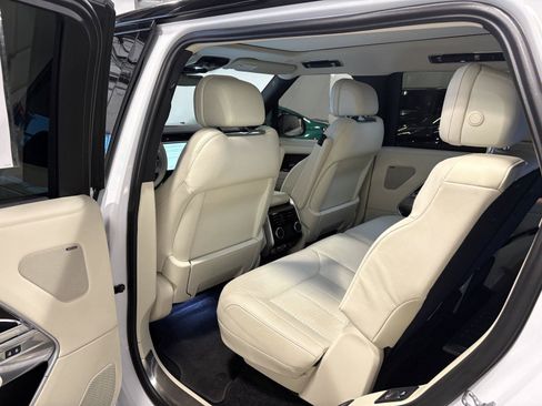 Used 2023 Land Rover Range Rover Long Wheelbase SE AWD/4WD image 29