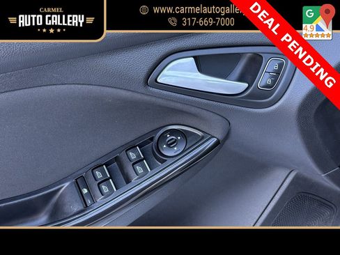 Used 2017 Ford Focus Titanium image 17