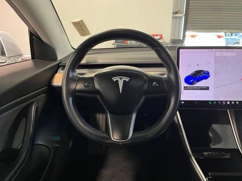 Used 2018 Tesla Model 3 Long Range RWD image 22
