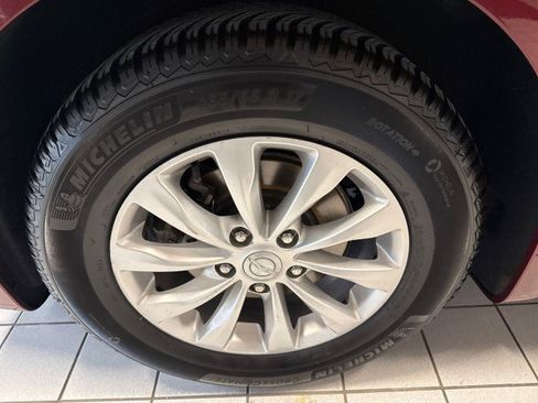 Used 2018 Chrysler Pacifica Touring-L Plus w/ Advanced Safetytec Group image 10