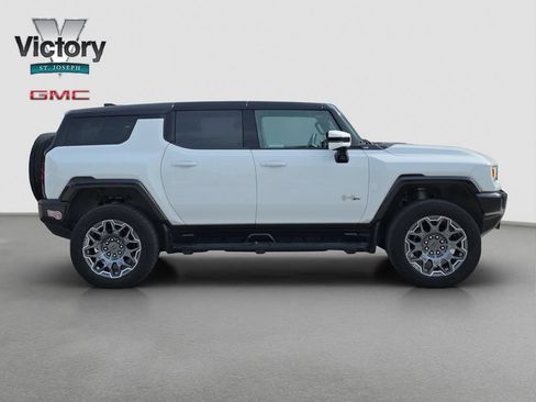 Used 2024 GMC Hummer EV 3X AWD/4WD image 19