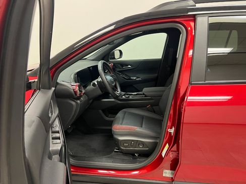 Used 2026 Chevrolet Equinox RS w/ Convenience Package III FWD image 27