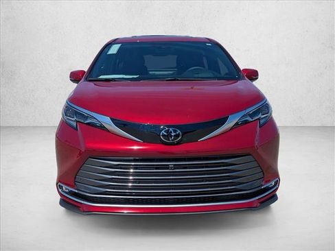 New 2026 Toyota Sienna Platinum AWD/4WD image 6