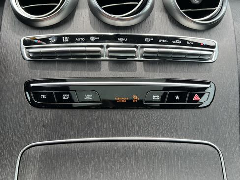 Certified 2022 Mercedes-Benz GLC 300 image 29