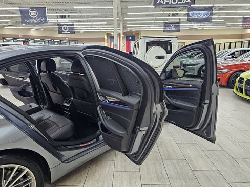 Used 2019 BMW 540i xDrive image 16