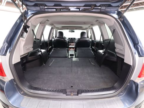 Used 2013 Toyota Highlander Limited image 32