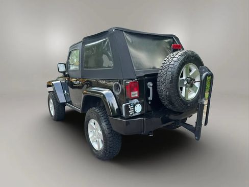 Used 2009 Jeep Wrangler Rubicon w/ Trailer Tow Group AWD/4WD image 3
