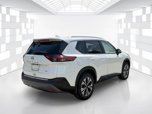 Certified 2023 Nissan Rogue SV w/ SV Premium B Package FWD image 7