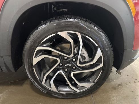 Used 2024 Chevrolet TrailBlazer RS w/ Convenience Package image 36