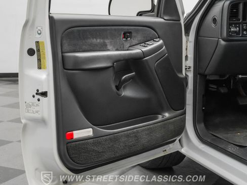 Used 2000 Chevrolet Silverado 1500 LS image 40