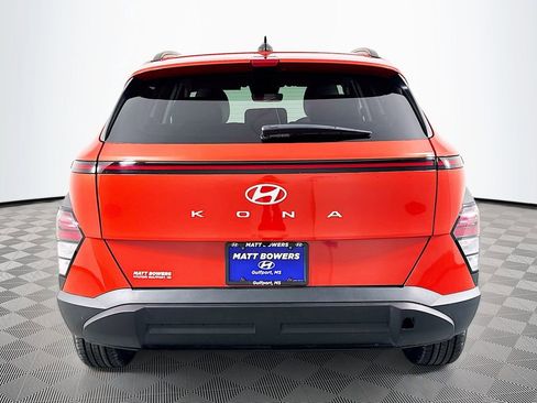 Used 2025 Hyundai Kona SEL image 6