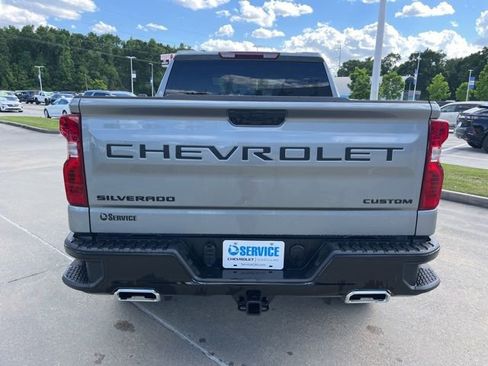 New 2026 Chevrolet Silverado 1500 Custom Trail Boss w/ LPO, Dark Essentials Package AWD/4WD image 7