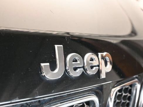 Used 2018 Jeep Compass Latitude w/ Popular Equipment Group AWD/4WD image 47