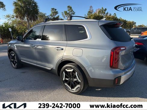 Certified 2024 Kia Telluride S w/ S Sunroof Package image 4