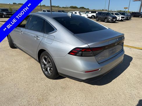 Used 2023 Honda Accord EX image 8