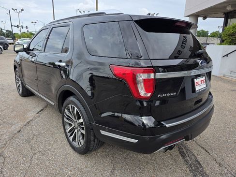 Used 2019 Ford Explorer Platinum AWD/4WD image 8